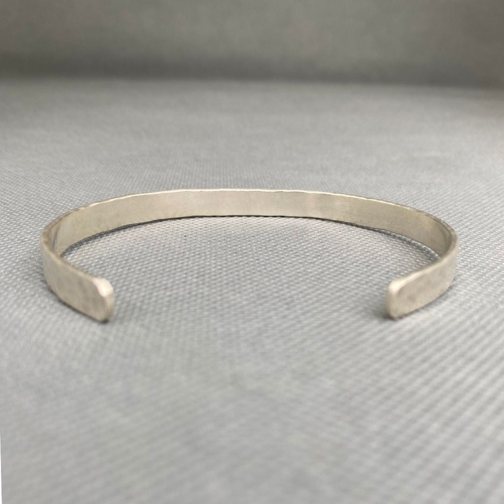 Pulsera Plata Martillada Hombre