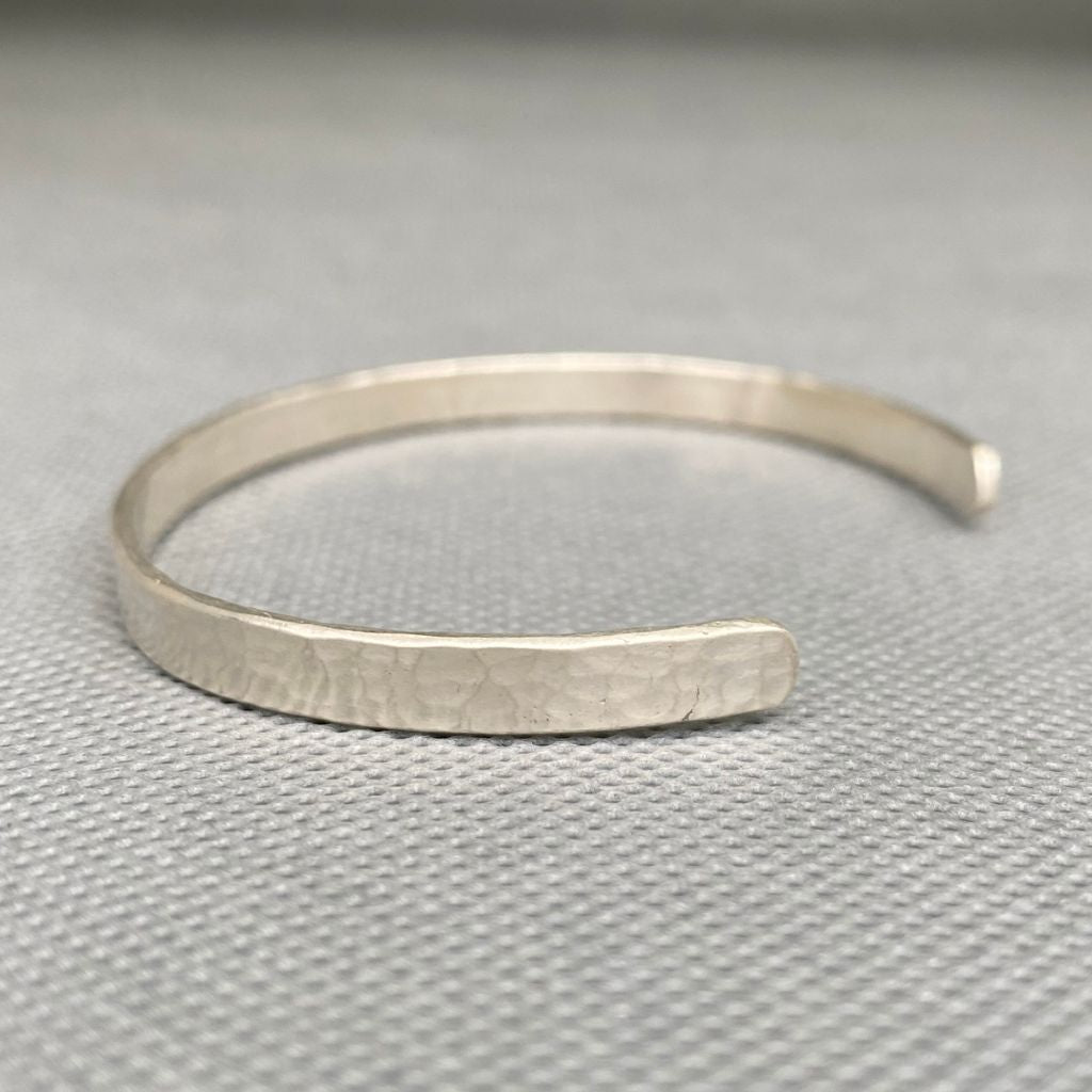 Pulsera Plata Martillada Mujer