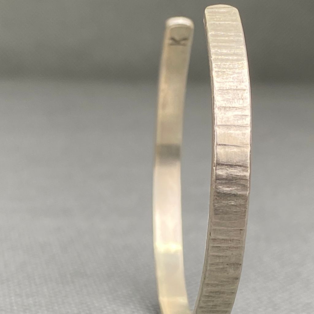 Pulsera Plata Rayada Mujer