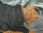 Pulsera Plata Rayada Hombre en la naturaleza